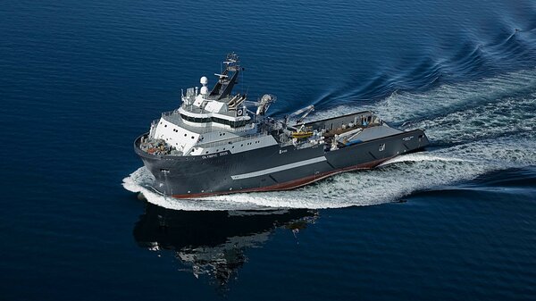 Olympic Zeus sea trial 1 2880px