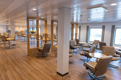 Lounge and mess area