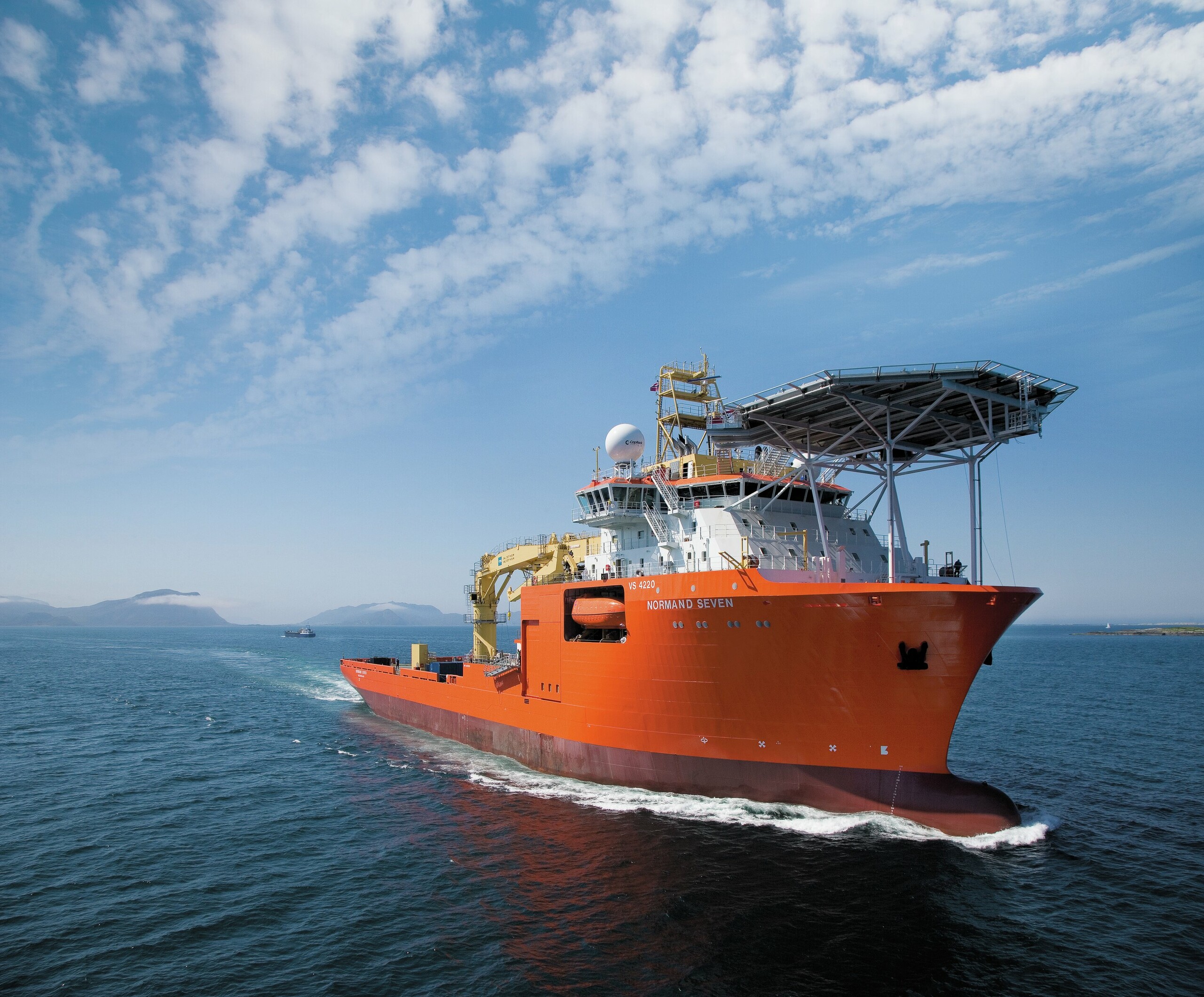Offshore construction vessel for world-wide subsea operations