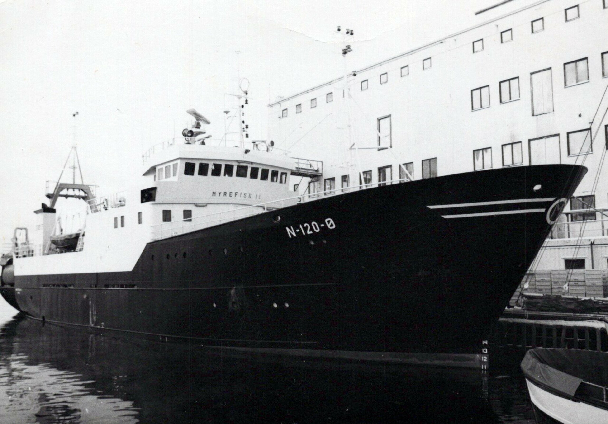 Stern trawler built at Hatlø Verksted