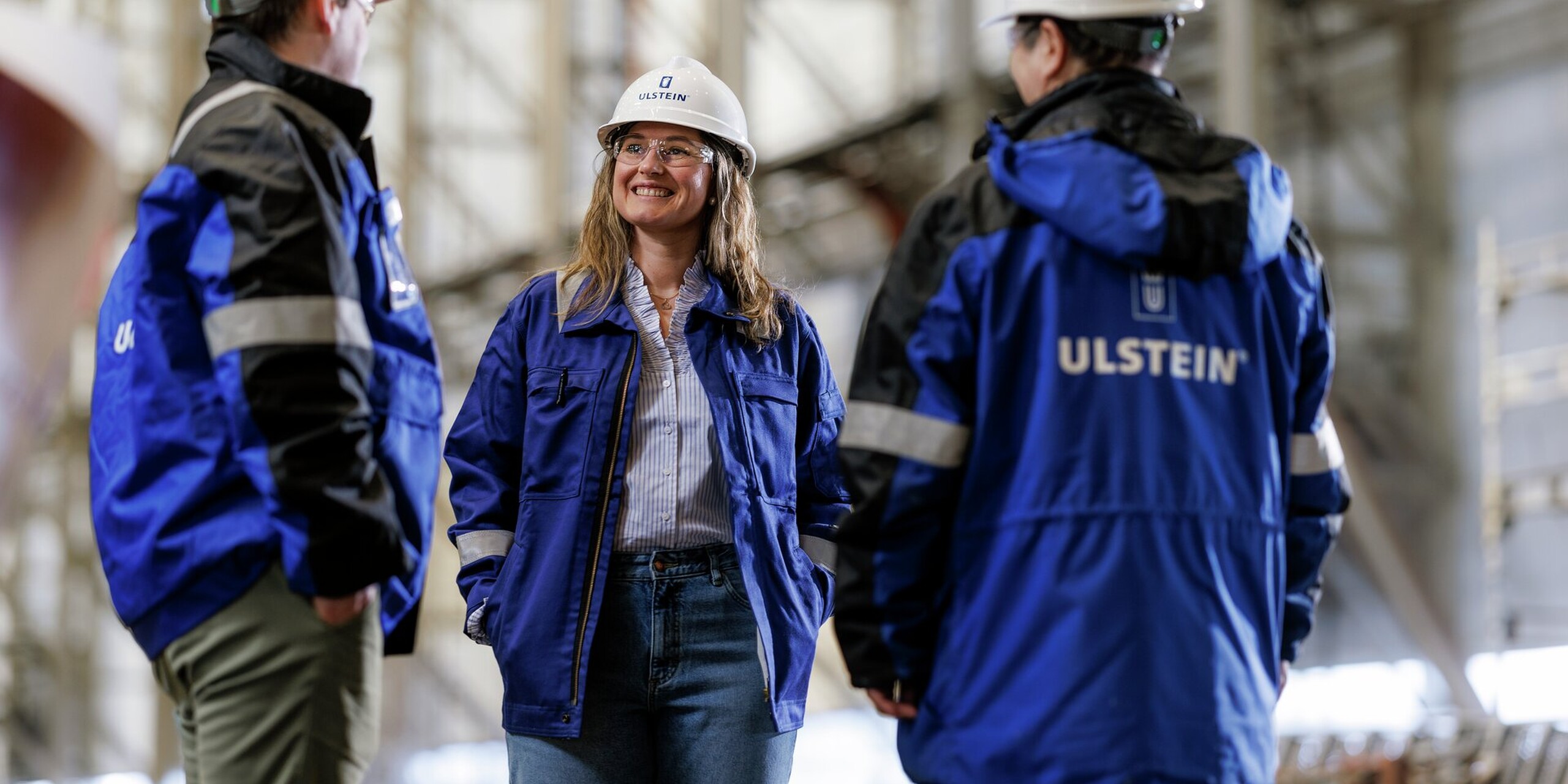 Aftermarket in dock hall