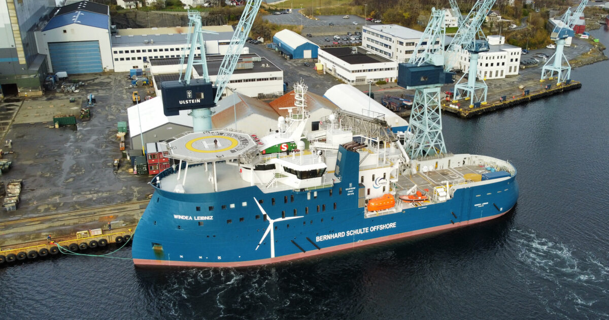 Windea-Leibniz-upon-arrival-at